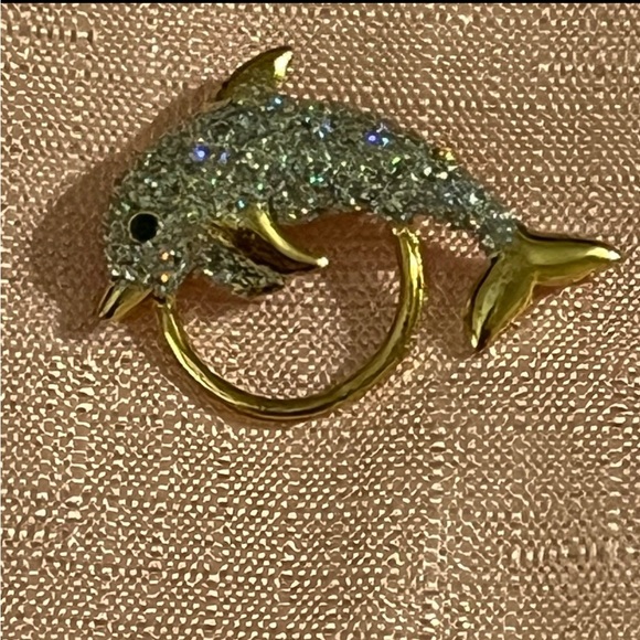 TWO-TONED TEXTURED DOLPHIN EYEGLASS HOLDER BROOCH - Picture 1 of 4